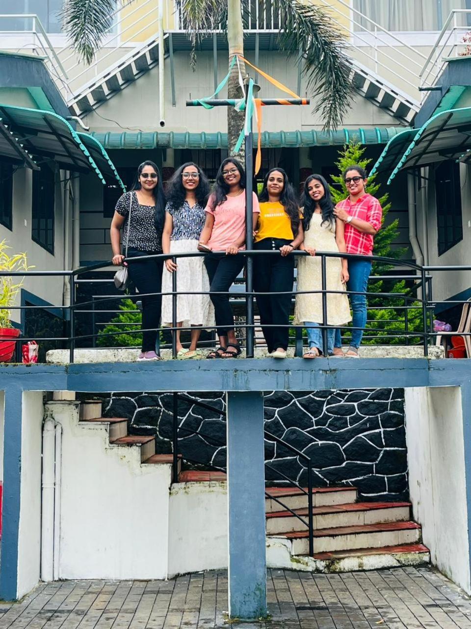 Hostel Vagamon Lake Palace Exterior foto